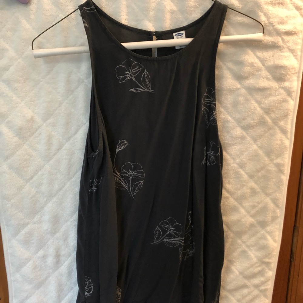 Grey tank top